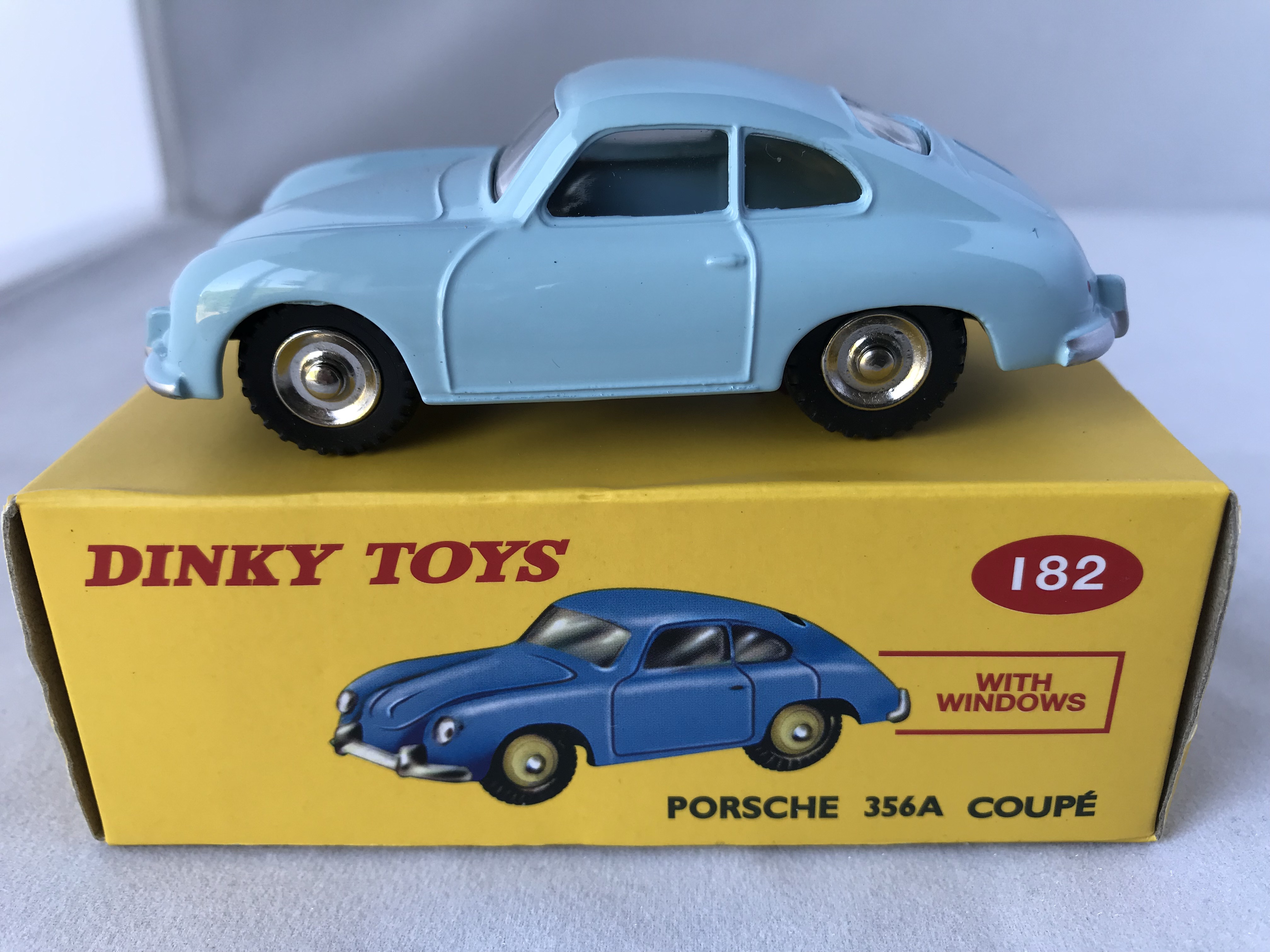 DeAgostini 1//43 Dinky Toys 182 Porsche 356a Coupe Pink DIECAST models Car