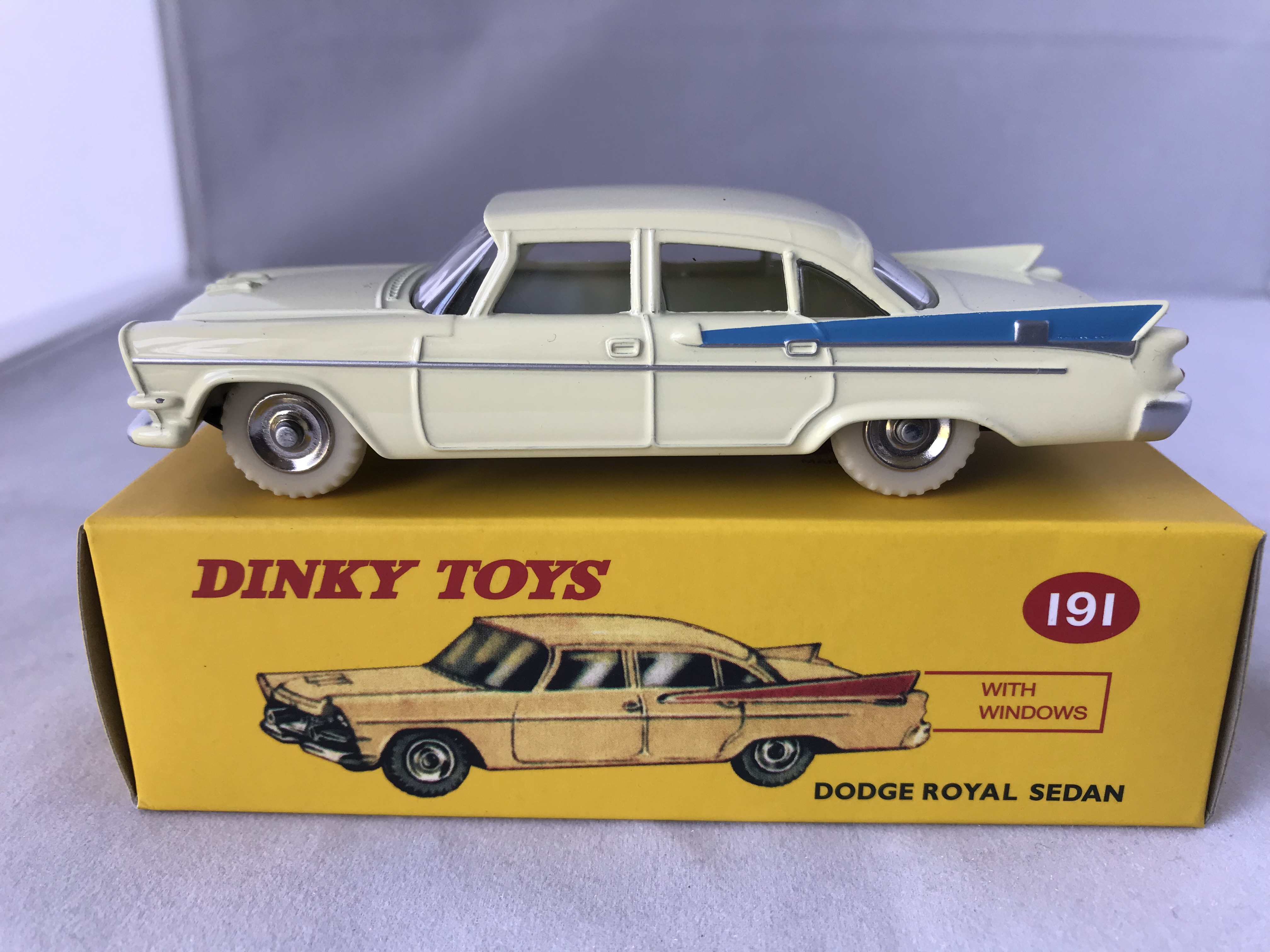 1:43 Diecast Rare Atlas Dinky Toys 191 DODGE ROYAL SEDAN WITH WINDOWS CAR MODEL 